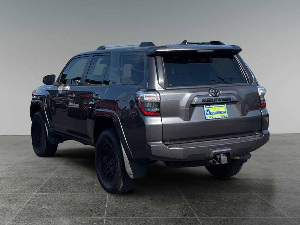 Used 2022 Toyota 4Runner SR5 Premium image 6