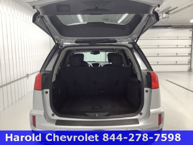 Used 2017 GMC Terrain SLT image 5