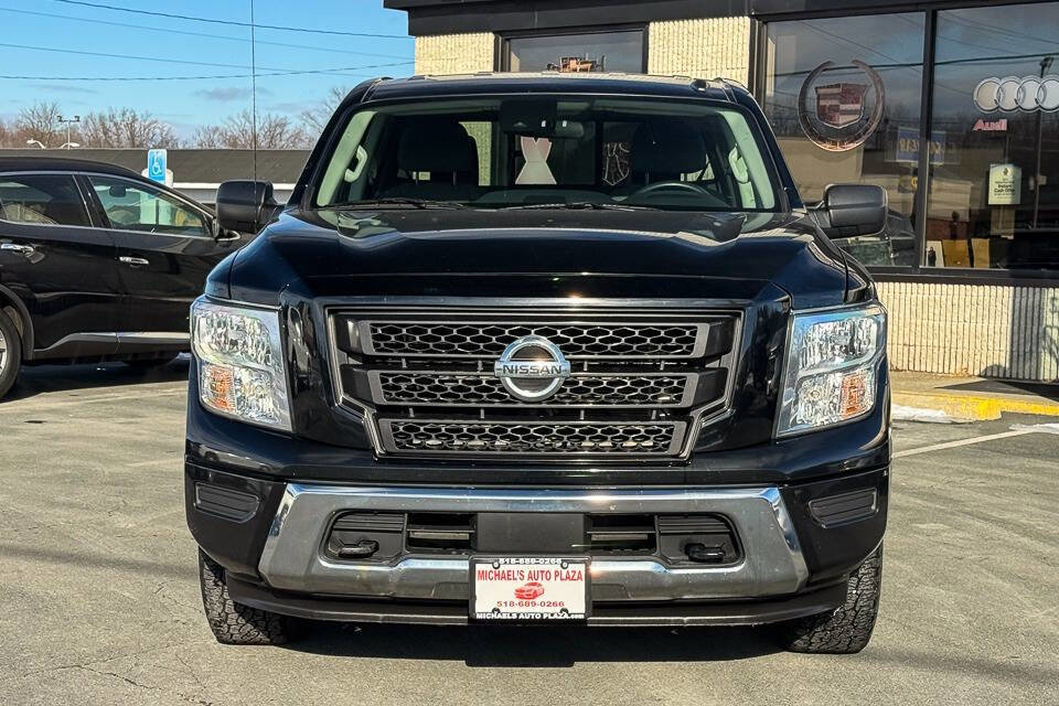 Used 2021 Nissan Titan SV w/ Accessory Utility Package image 9