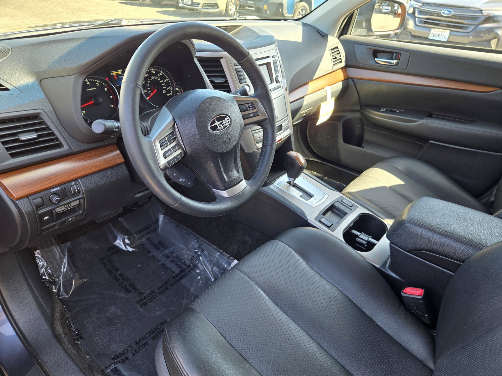 Used 2014 Subaru Outback 2.5i Limited AWD/4WD image 10