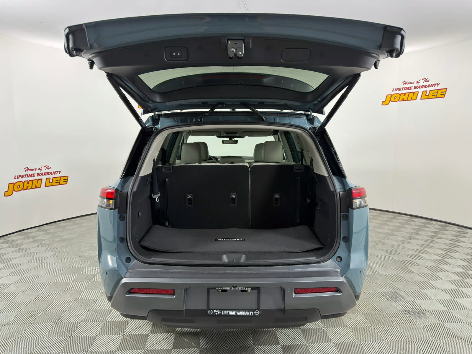 New 2026 Nissan Pathfinder SL FWD image 5