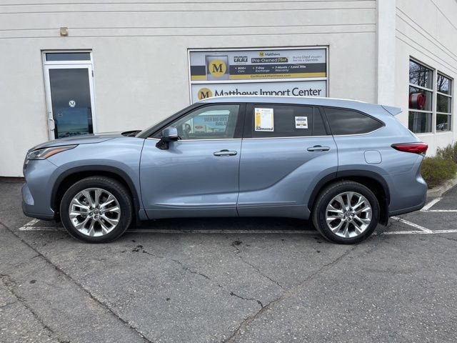 Used 2020 Toyota Highlander Limited AWD/4WD image 2