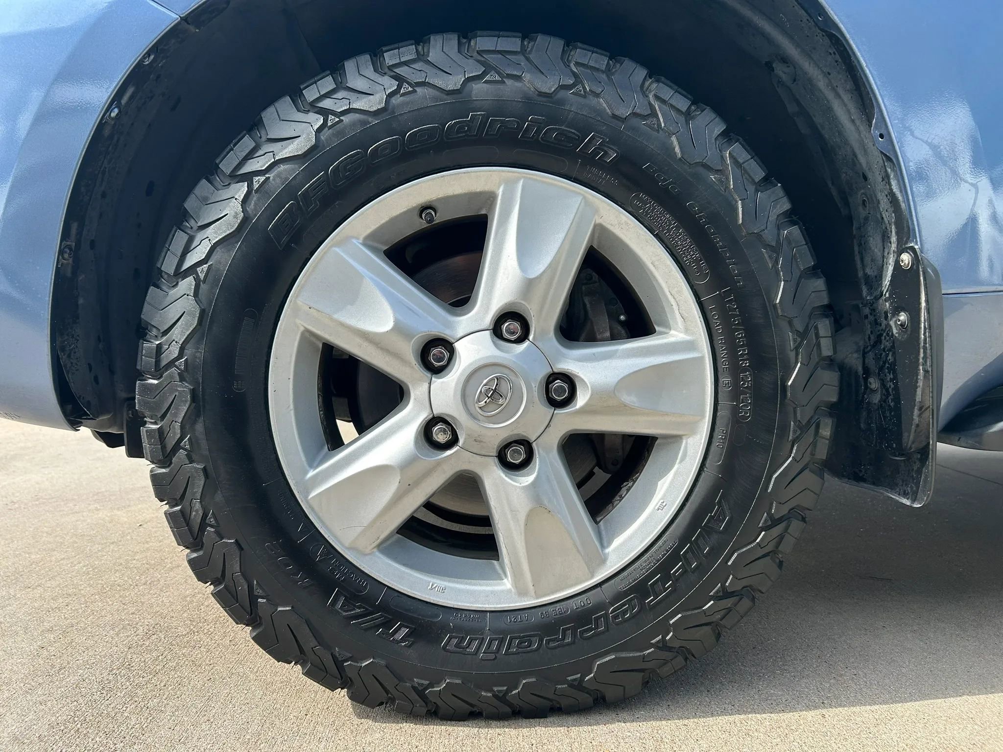 Used 2008 Toyota Land Cruiser AWD/4WD image 27