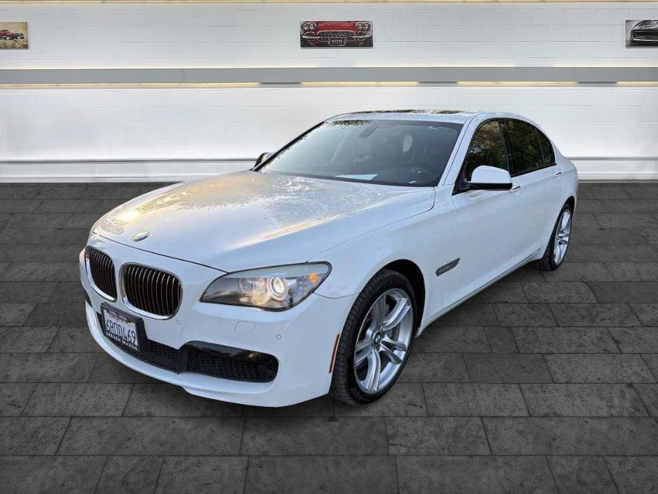 Used 2012 BMW 750Li RWD image 3