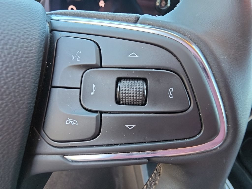 Certified 2025 Buick Encore GX Sport Touring w/ Comfort Package FWD image 22