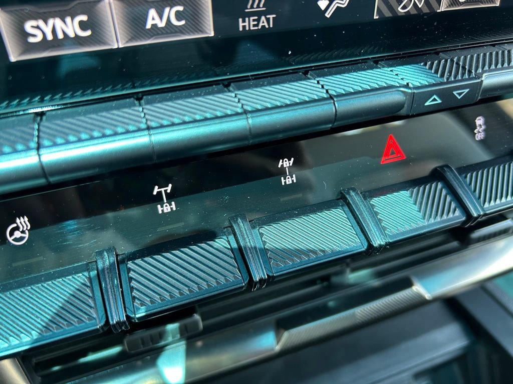 Used 2022 GMC Hummer EV Edition 1 w/ LPO, Illumination Package image 41