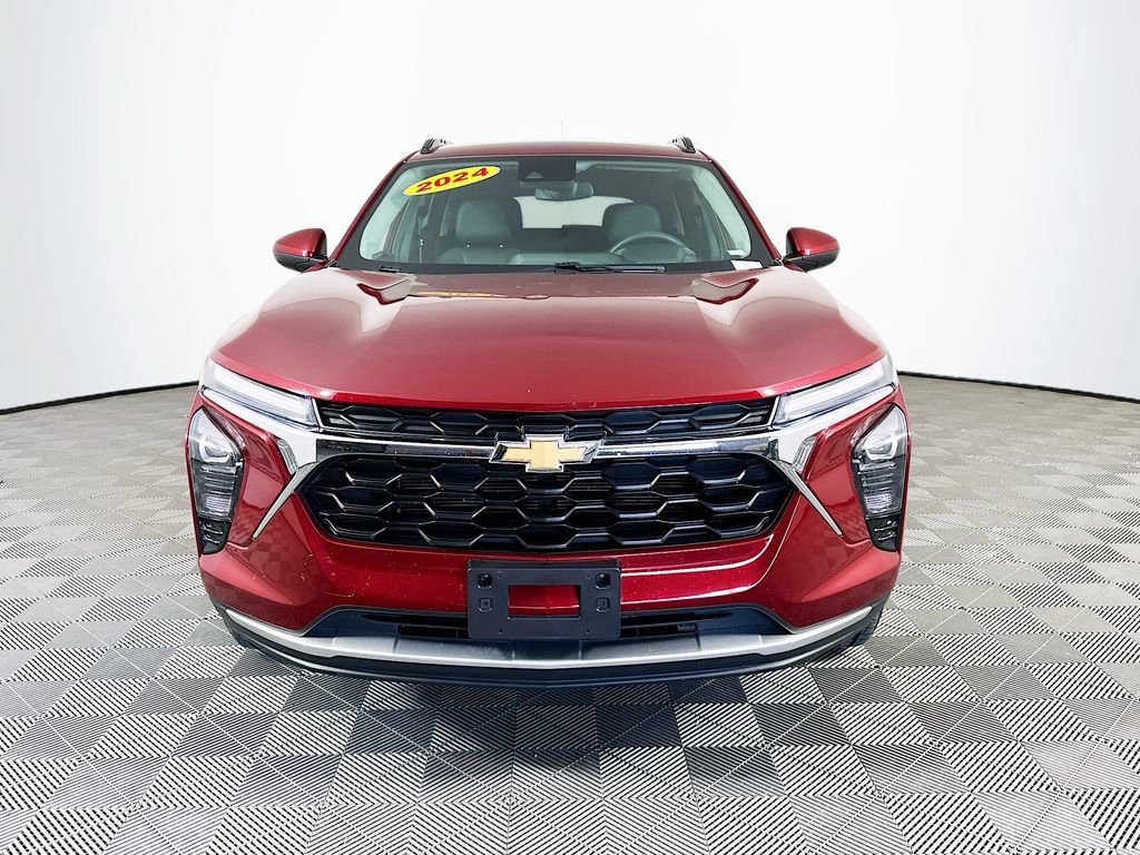 Used 2024 Chevrolet Trax LT image 4