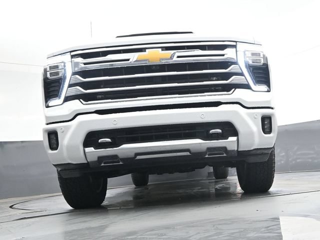 Used 2024 Chevrolet Silverado 2500 High Country w/ High Country Premium Package AWD/4WD image 37