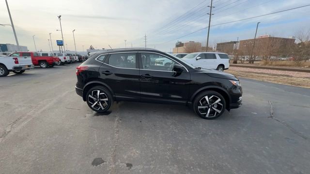 Used 2022 Nissan Rogue Sport SL image 9