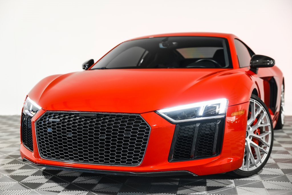 Used 2017 Audi R8 V10 plus image 10