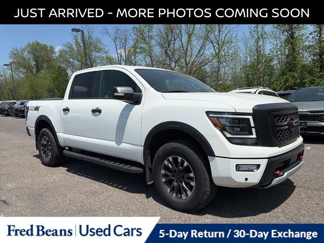 Used 2024 Nissan Titan PRO-4X w/ Pro-4x Convenience Package AWD/4WD image 1
