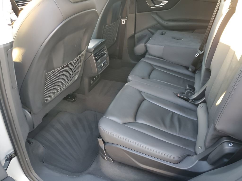 Used 2024 Audi Q7 3.0T Premium Plus image 20