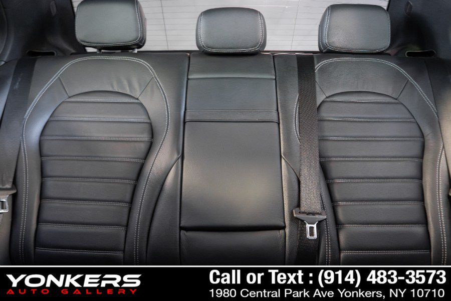 Used 2020 Mercedes-Benz C 43 AMG 4MATIC Sedan w/ Parking Assistance Package image 35