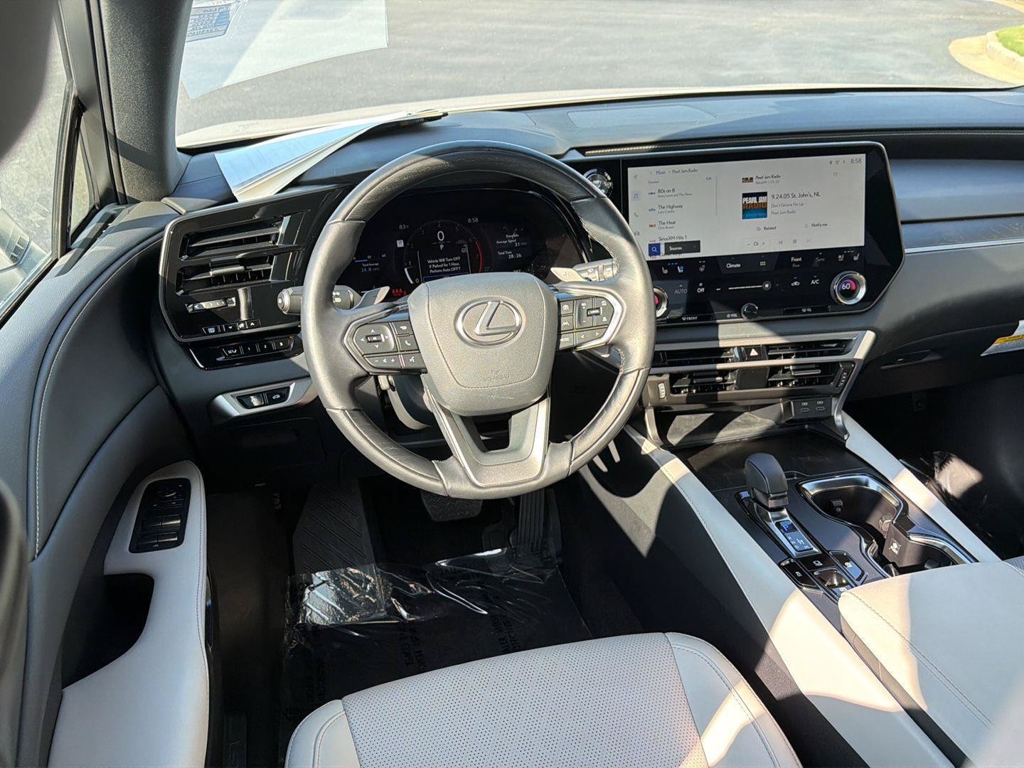 Used 2025 Lexus RX 350 Premium Plus FWD image 18