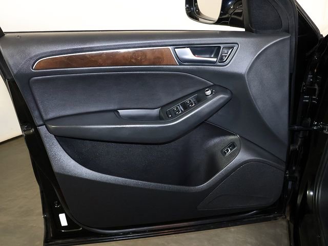 Used 2016 Audi Q5 2.0T Premium AWD/4WD image 22