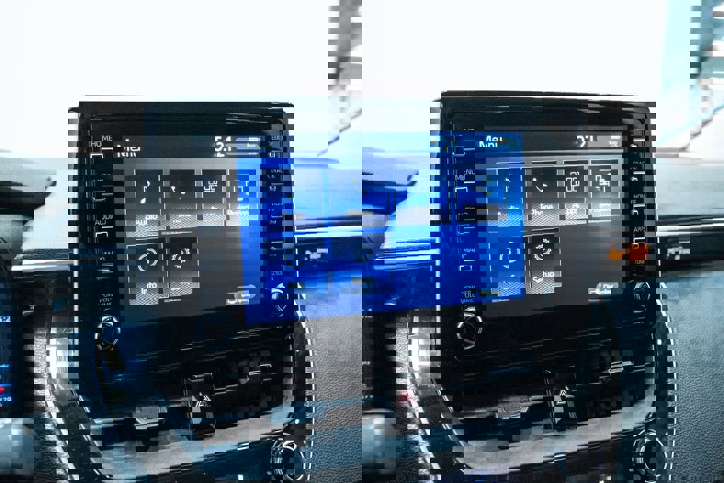 Certified 2020 Toyota Corolla LE image 23