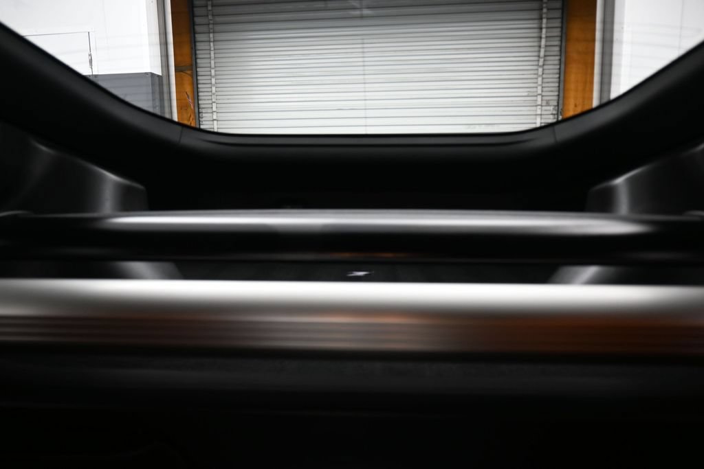 Used 2016 Nissan 370Z Touring RWD image 29