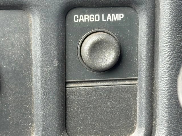 Used 2002 Chevrolet Silverado 2500 4x4 Crew Cab w/ Off-Road Skid Plate Pkg image 23