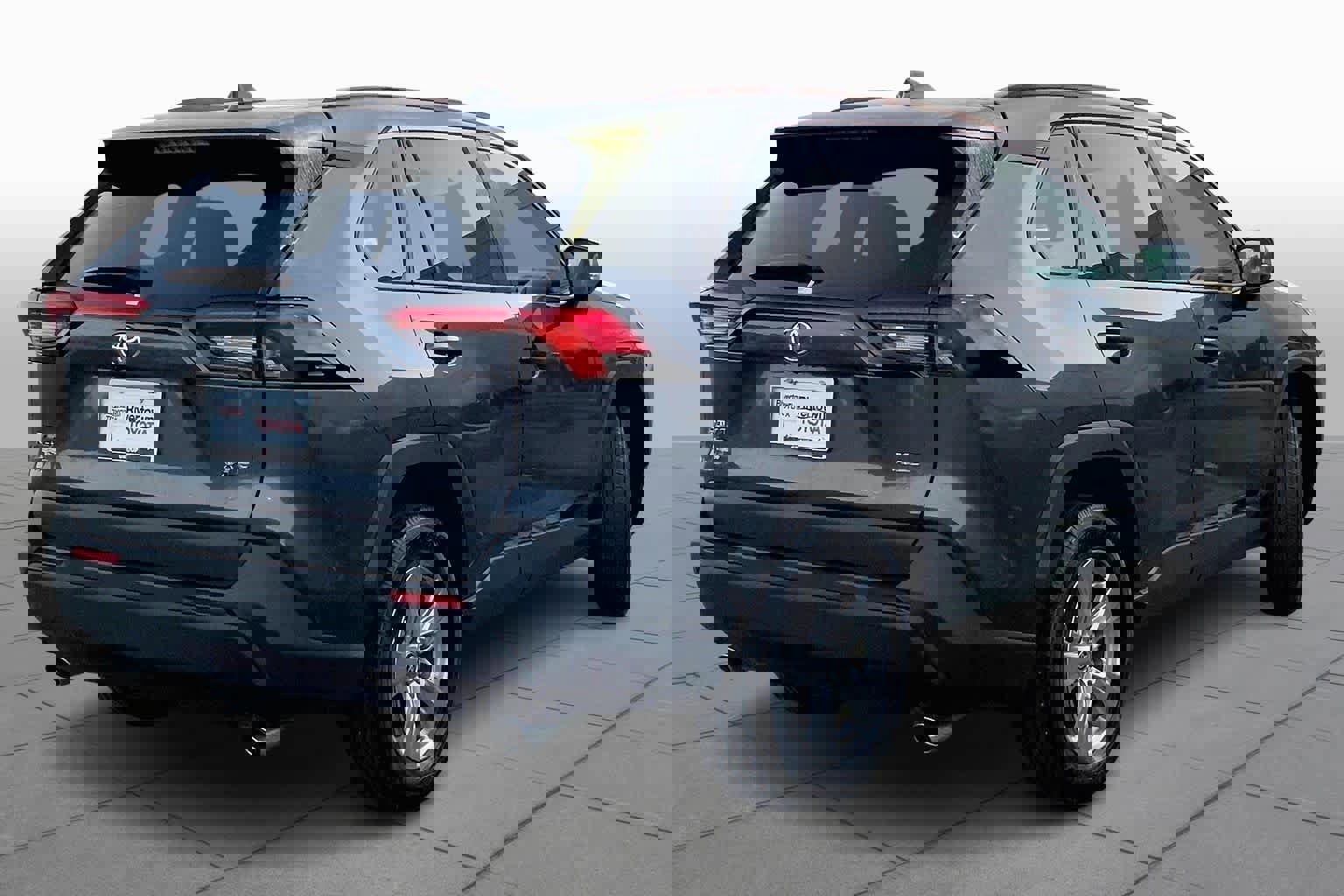 Used 2025 Toyota RAV4 XLE w/ Convenience Package image 13