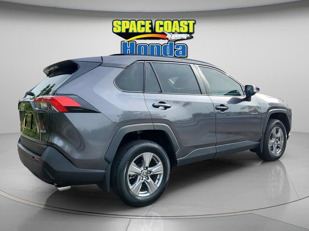 Used 2024 Toyota RAV4 XLE w/ Convenience Package FWD image 3
