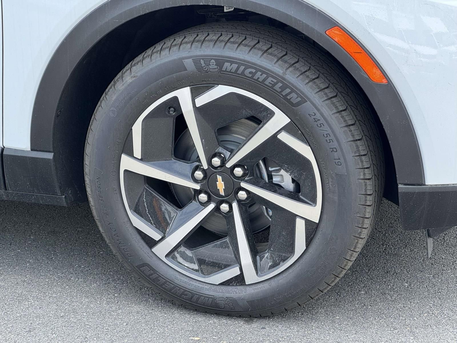 New 2026 Chevrolet Equinox EV LT image 7