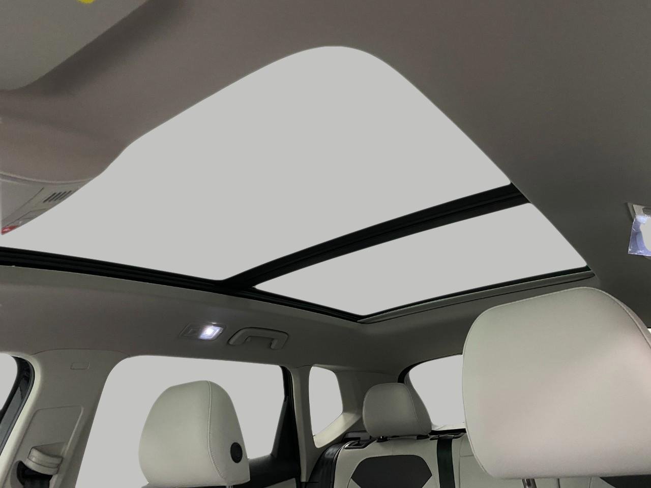 New 2026 Volkswagen Taos SE AWD/4WD image 27