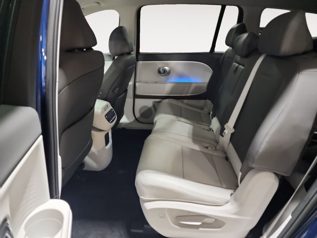 New 2026 Hyundai Ioniq 9 SEL w/ Tow & Go Package image 25
