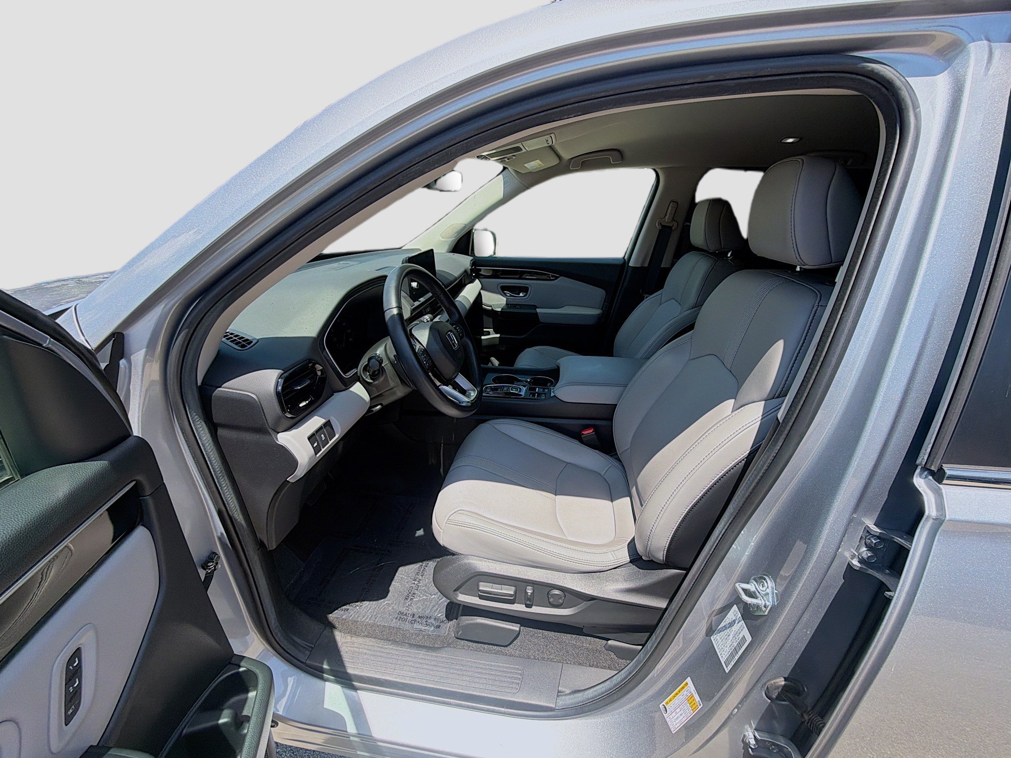 Used 2025 Honda Pilot EX-L image 16