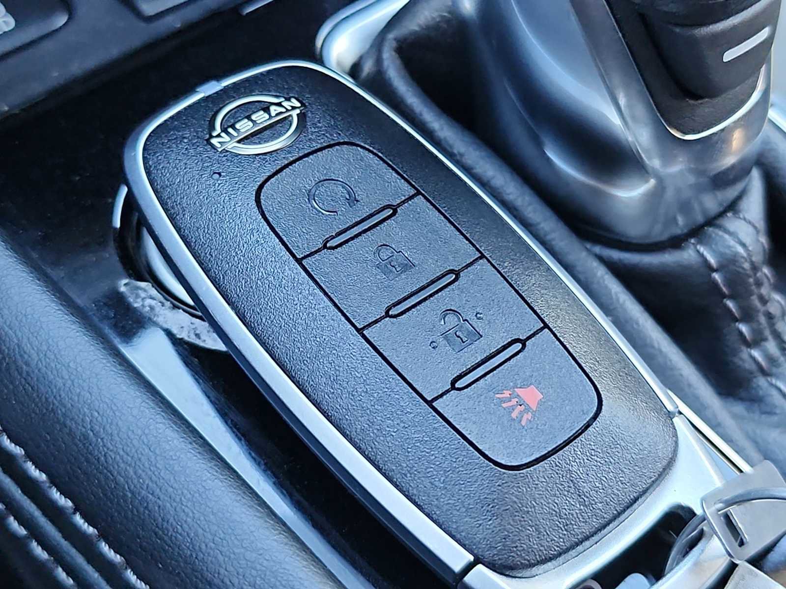 Used 2024 Nissan Kicks SV image 24