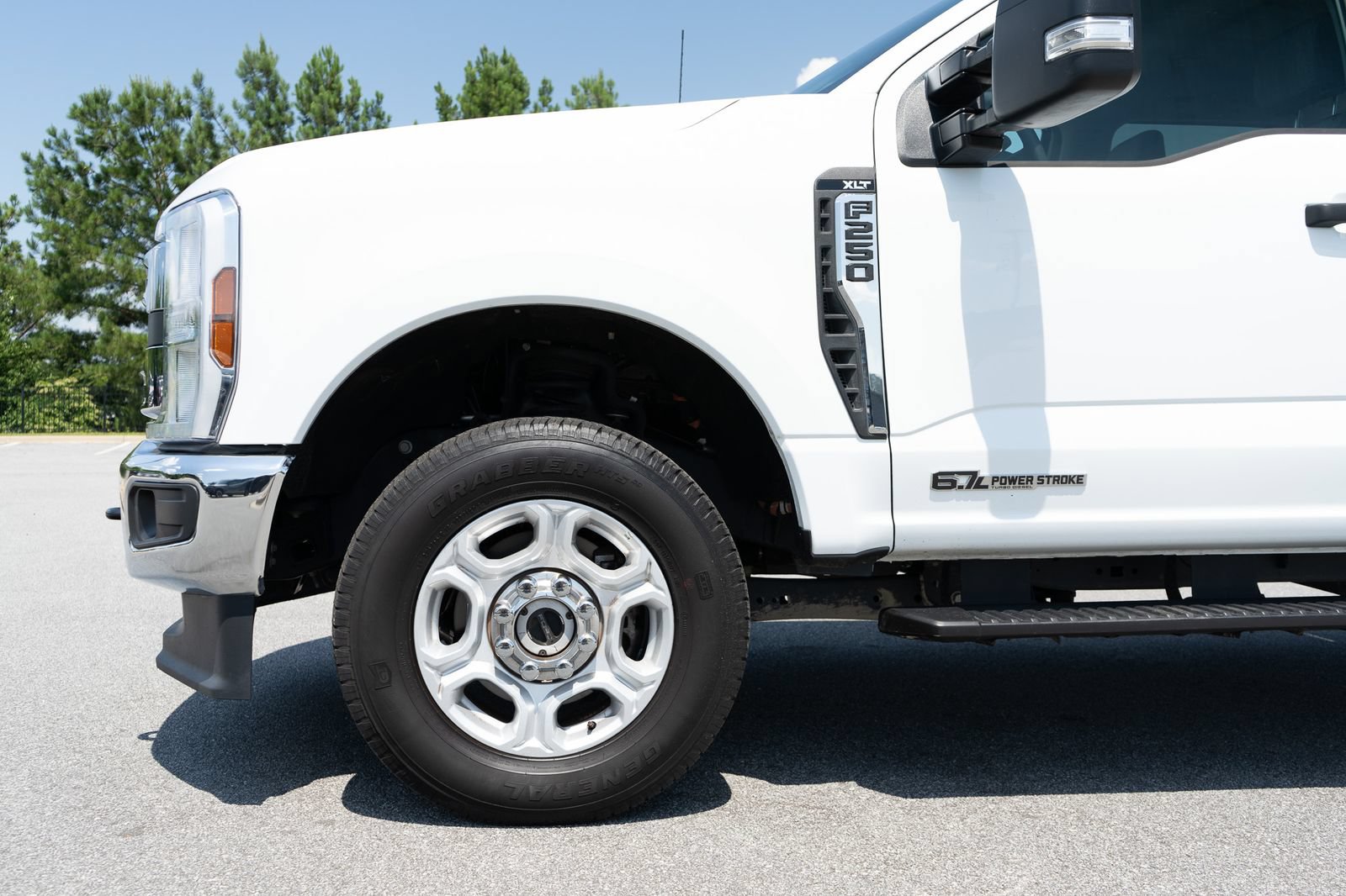 Used 2026 Ford F250 XLT AWD/4WD image 4