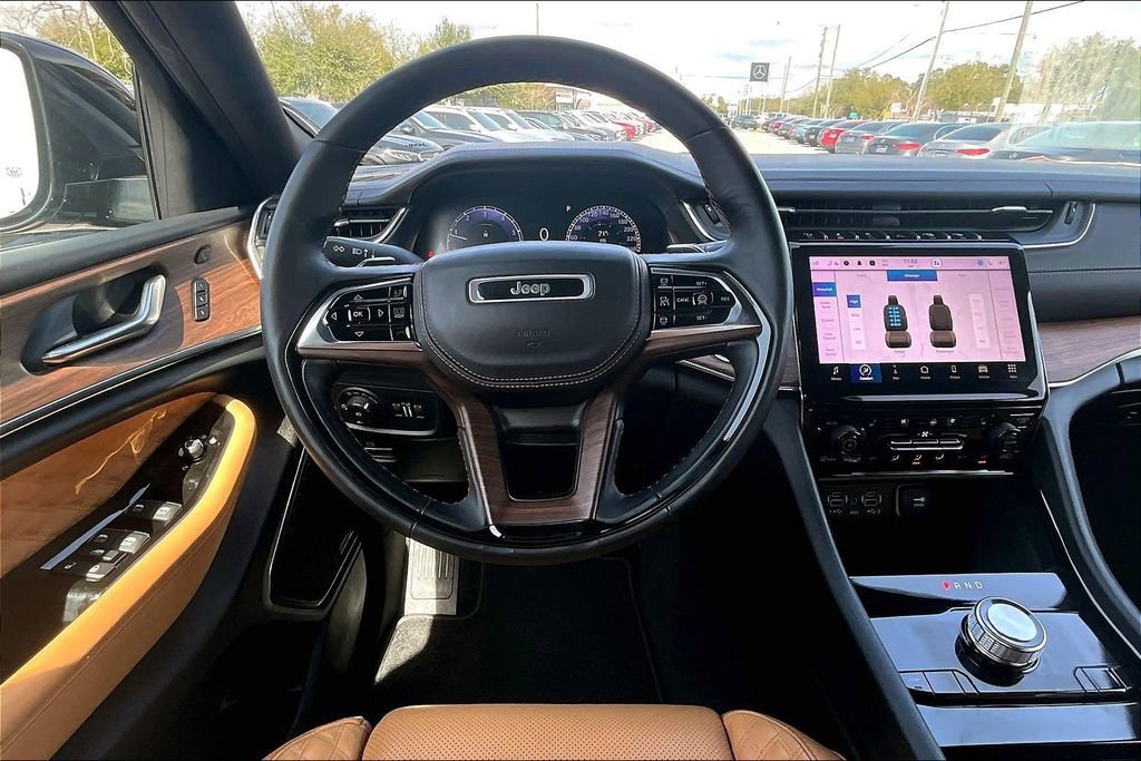 Used 2022 Jeep Grand Cherokee Summit image 8