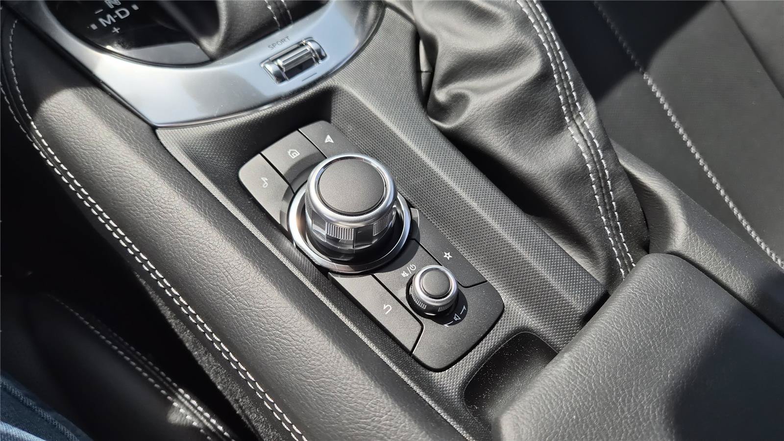 New 2026 MAZDA MX-5 Miata RF Grand Touring RWD image 20