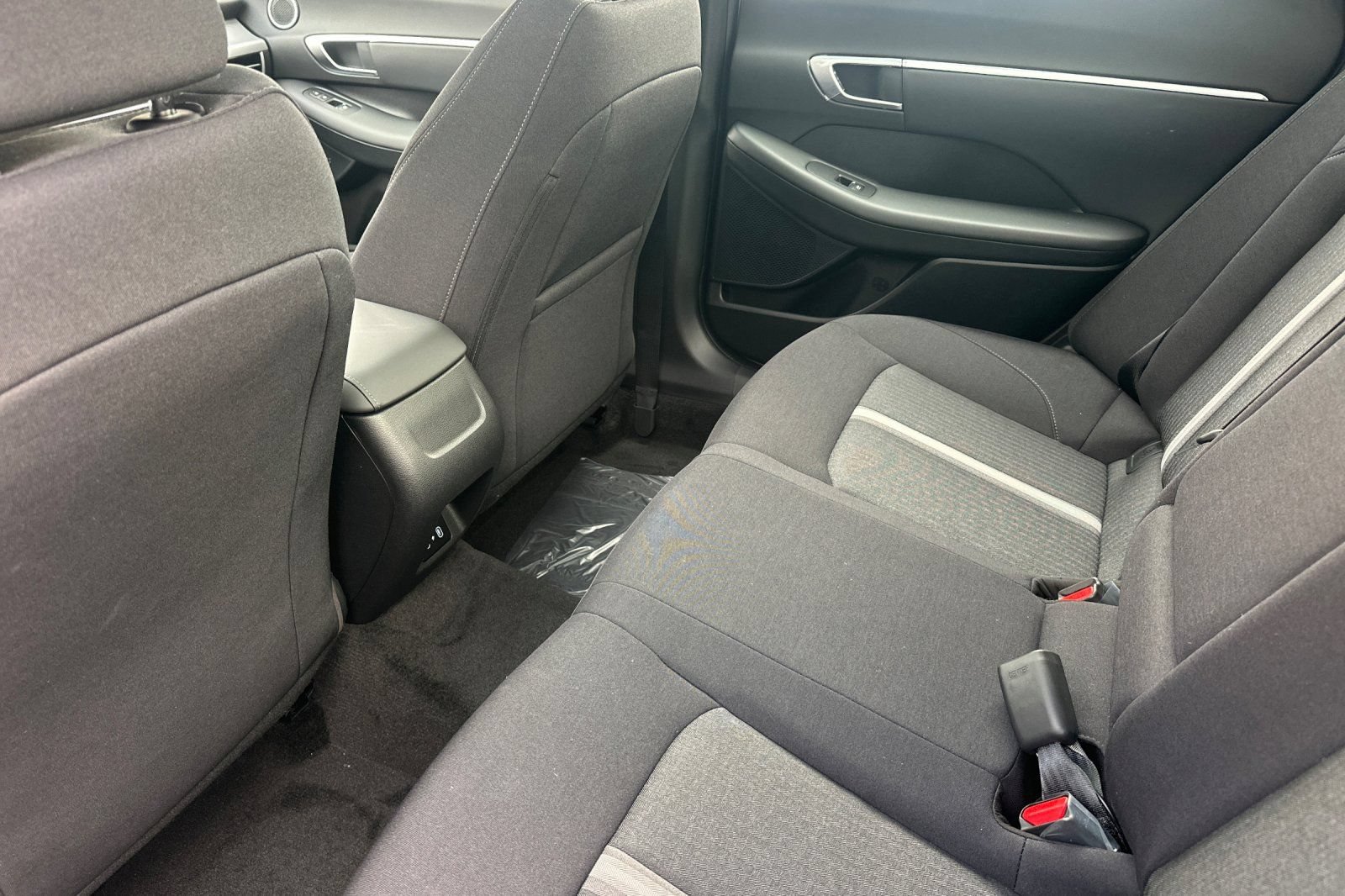 Used 2025 Hyundai Sonata SEL FWD image 12