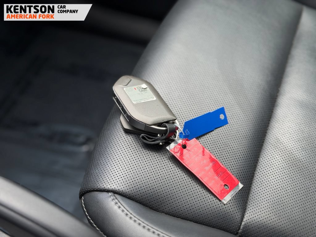 Used 2025 Kia Telluride S AWD/4WD image 37