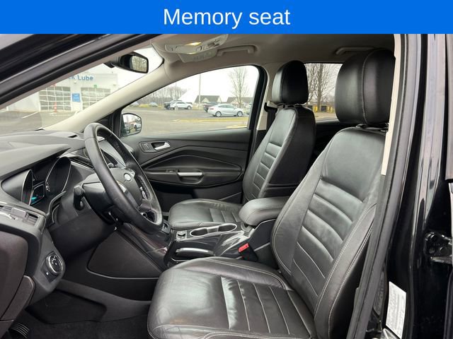 Used 2015 Ford Escape Titanium video 3