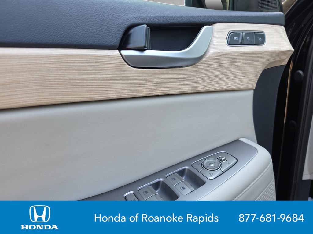 Used 2024 Hyundai Palisade Limited AWD/4WD image 11