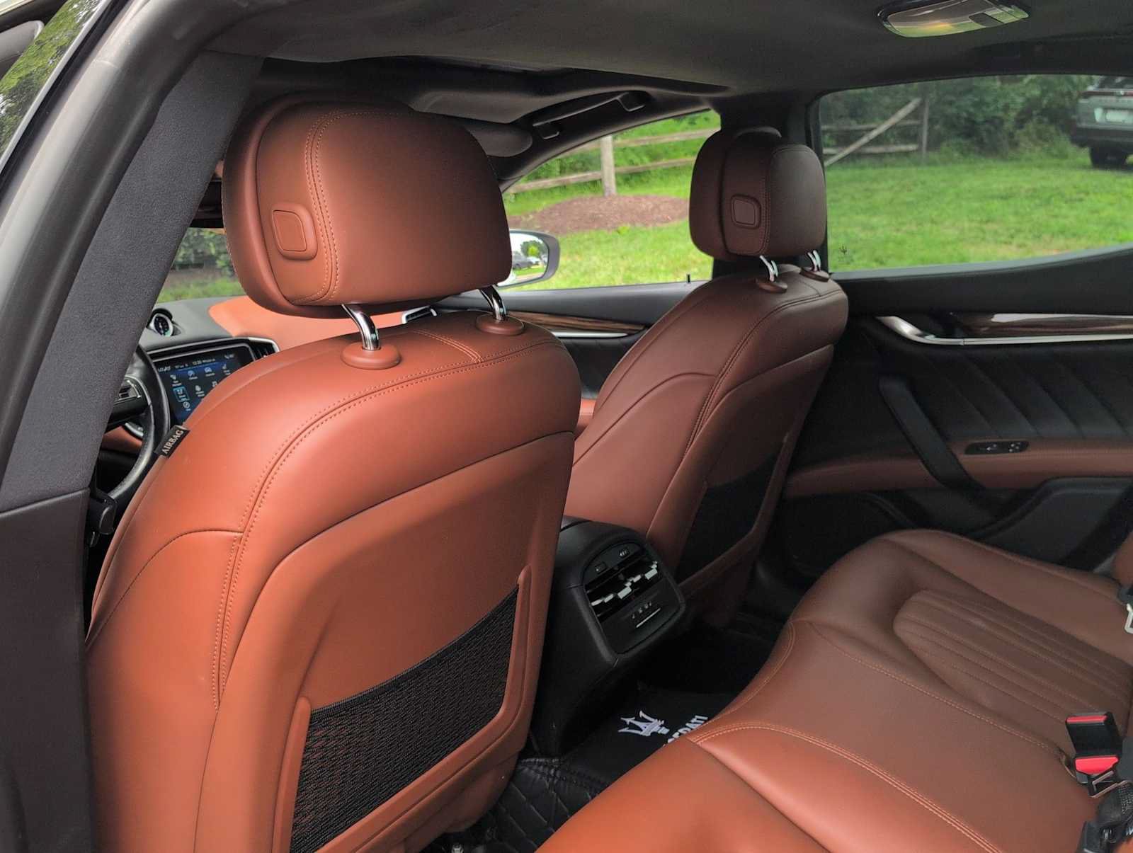 Used 2019 Maserati Ghibli S Q4 AWD/4WD image 17