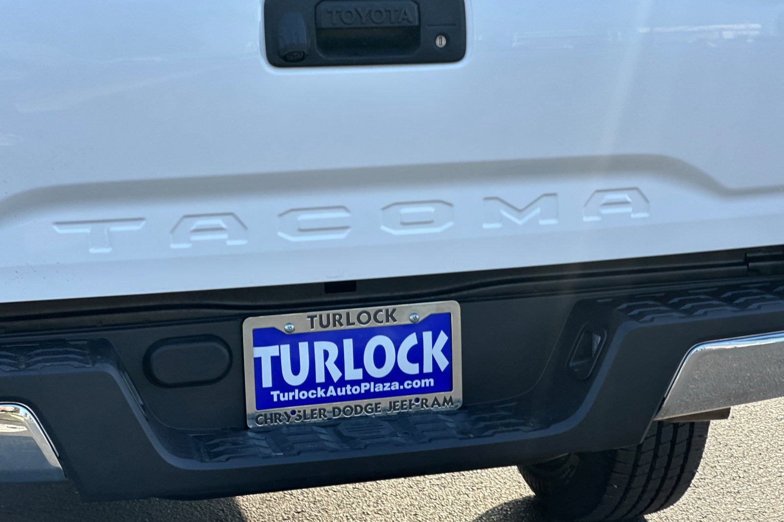 Used 2023 Toyota Tacoma SR5 image 22