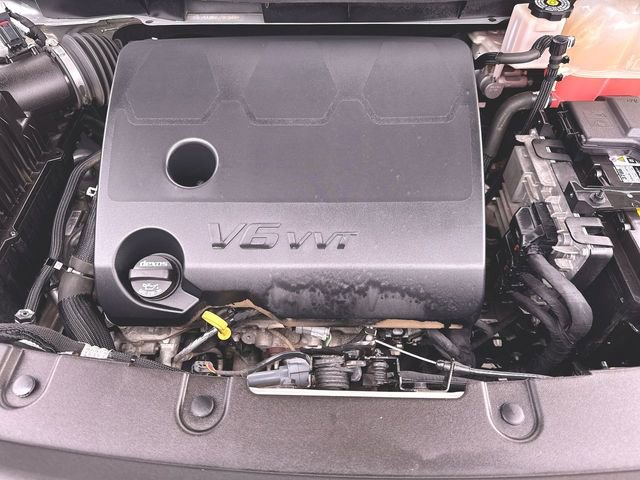 Used 2021 Chevrolet Traverse Premier w/ Redline Edition AWD/4WD image 31