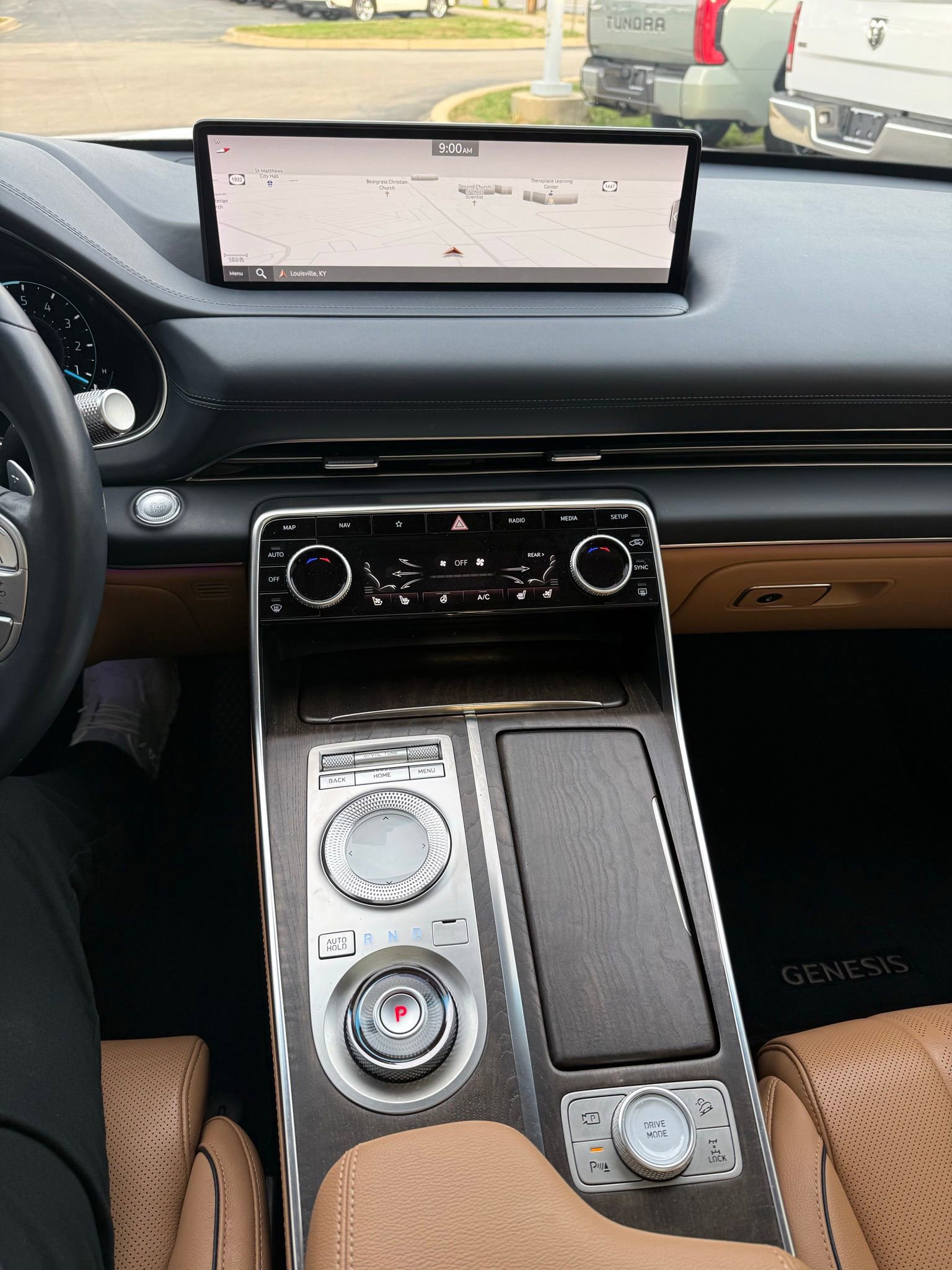 Used 2022 Genesis GV80 2.5T w/ Prestige Package 04 image 18