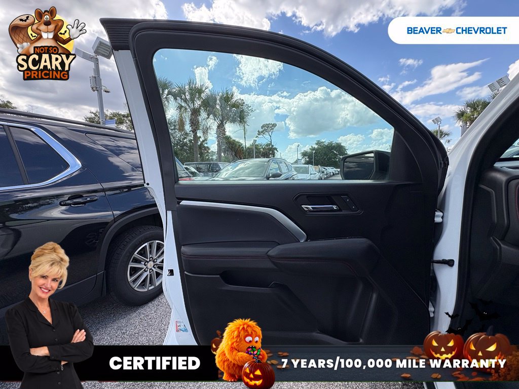 Used 2024 Chevrolet Colorado Z71 w/ Advanced Trailering Package AWD/4WD image 29