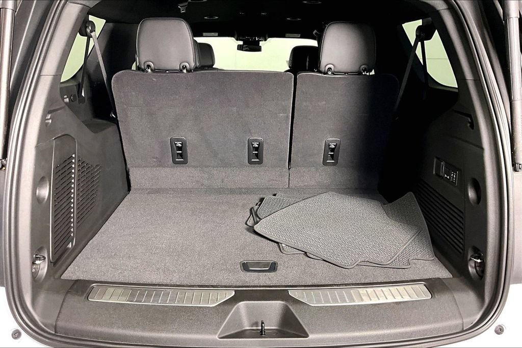 Used 2026 GMC Yukon XL Denali RWD image 29