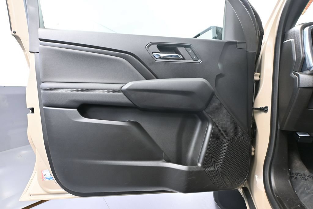 Used 2023 GMC Canyon Elevation w/ Elevation Premium Package AWD/4WD image 14