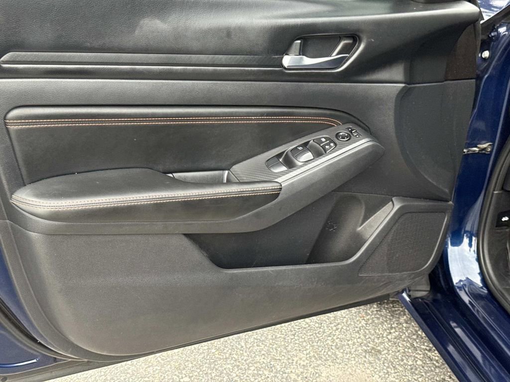 Used 2019 Nissan Altima 2.5 SR w/ SR Premium Package FWD image 17
