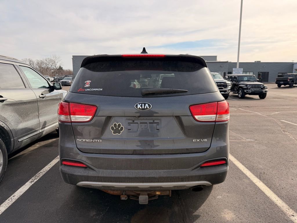 Used 2016 Kia Sorento EX FWD image 7