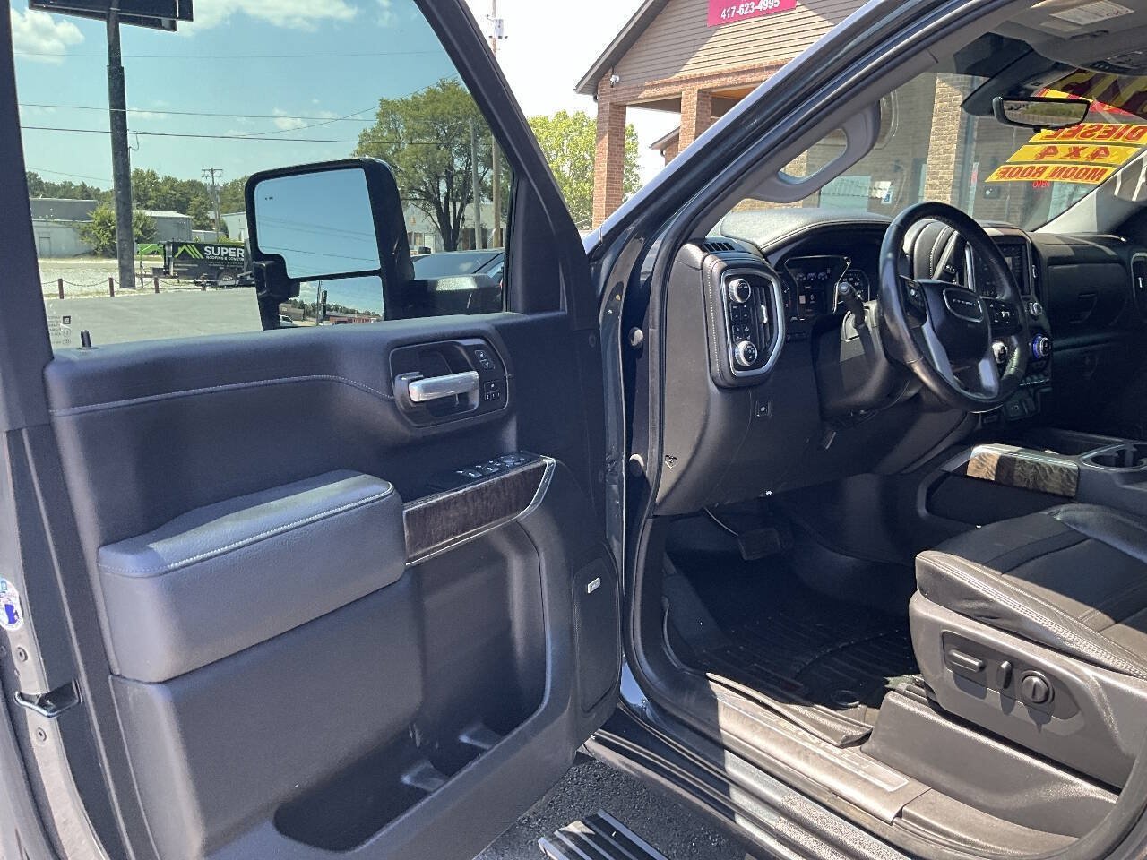 Used 2021 GMC Sierra 2500 Denali w/ Denali Ultimate Package AWD/4WD image 29