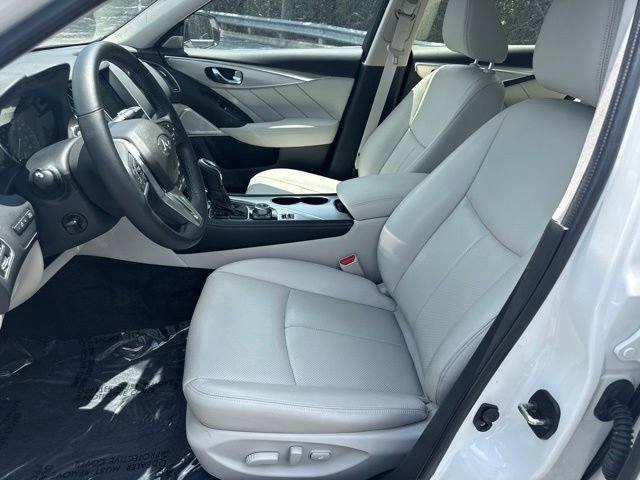 Used 2024 INFINITI Q50 Luxe w/ Cargo Package RWD image 8