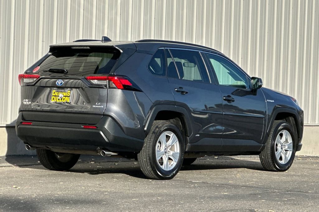 Used 2020 Toyota RAV4 LE w/ All Weather Liner Package AWD/4WD image 4