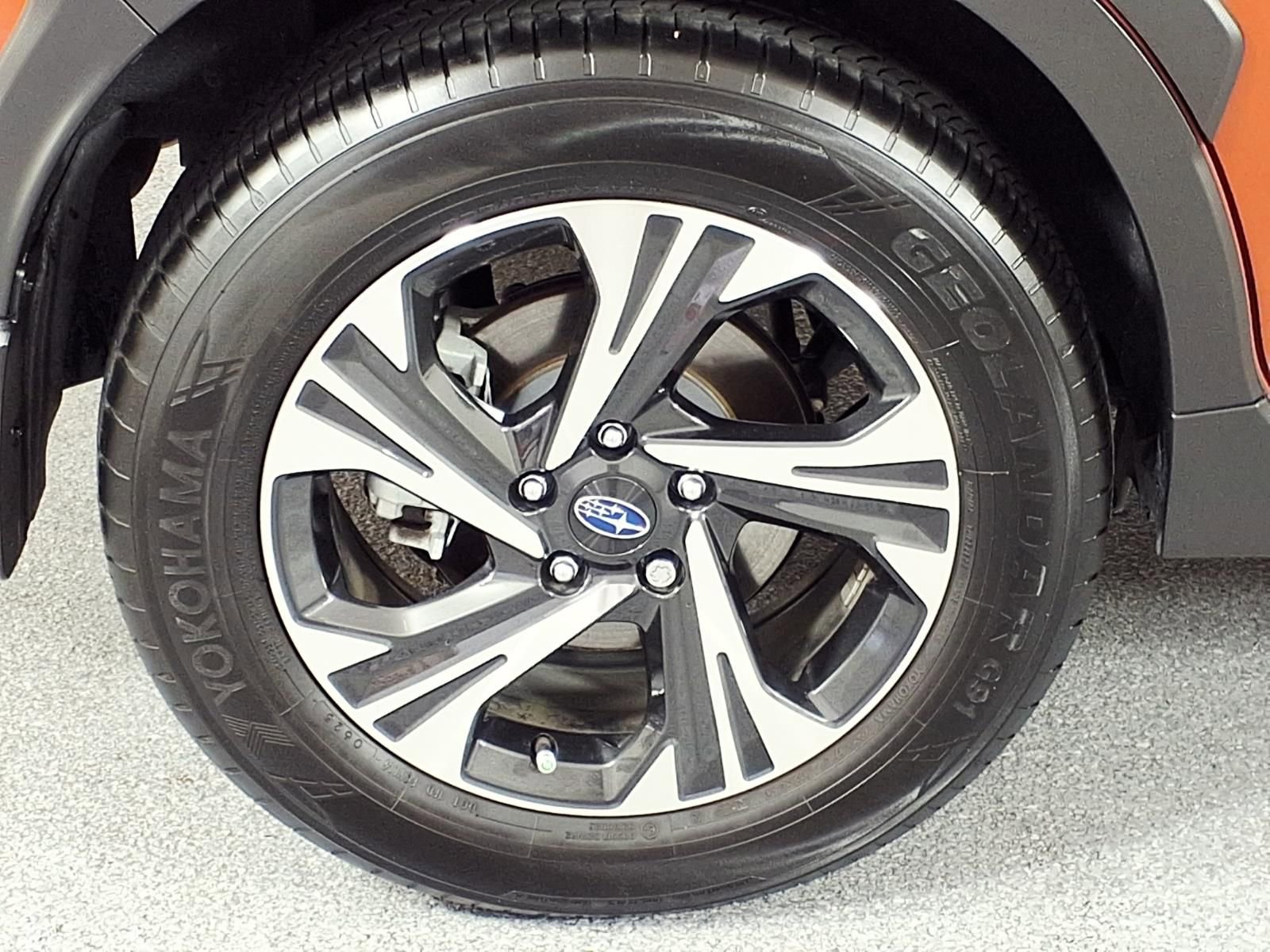 Certified 2025 Subaru Crosstrek 2.0i Premium AWD/4WD image 14