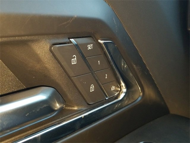 New 2025 Chevrolet Silverado EV LT image 10